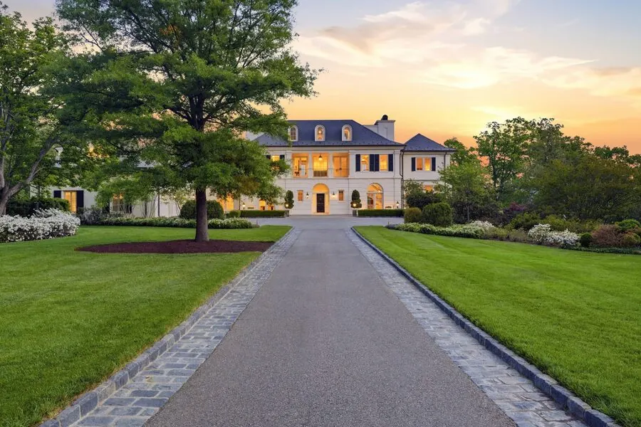 Sunset descent down the driveway